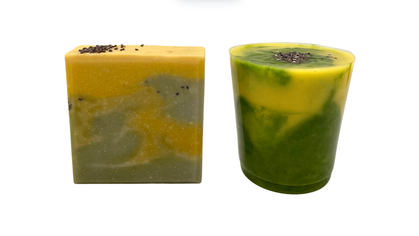 Wild Greens and Mango Smoothie